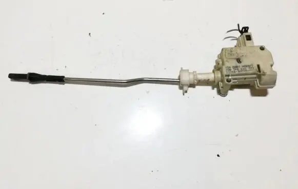 Volkswagen Golf V Central locking motor 
