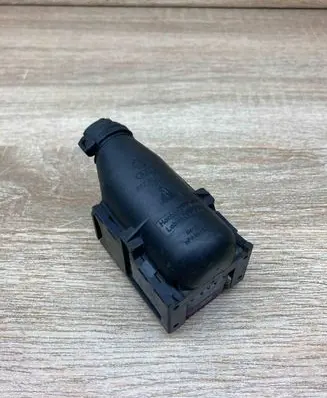 Audi A6 S6 C6 4F Plug wire 07Z906379A