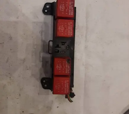 Renault Espace - Grand espace IV Relay mounting block 