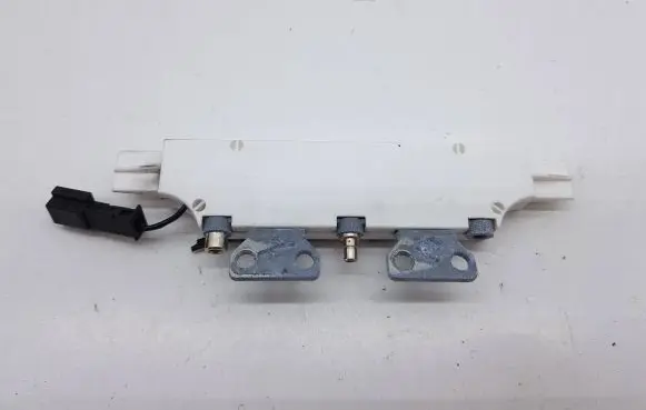 Porsche 911 997 Aerial antenna amplifier 99764711700 12314600