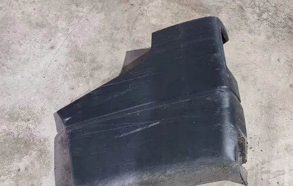 Nissan NV300 Rear bumper corner part panel trim 850170947R 3810291