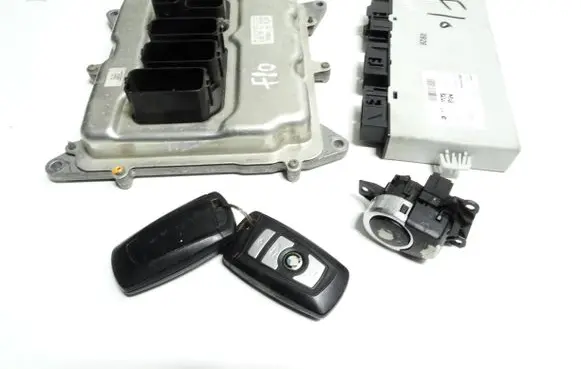 BMW 5 F10 F11 Engine ECU kit and lock set 8631725 9359011 170359011