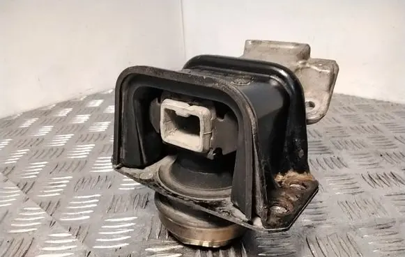 Citroen C4 I Engine mount bracket 9636270080 9636583980