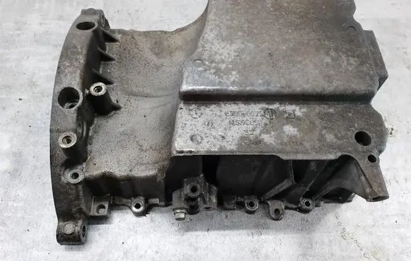 Ford Focus Oil sump E3BG-6675