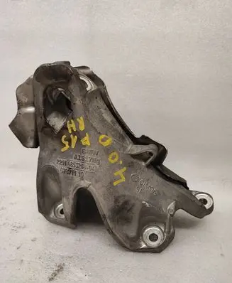 BMW X5 F15 Engine mounting bracket 6853208