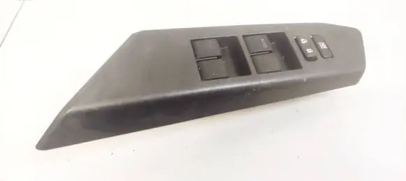 Toyota RAV 4 (XA20) Electric window control switch