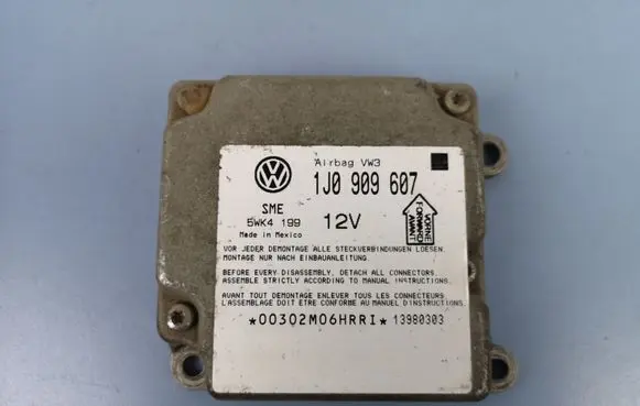 Volkswagen PASSAT B5 Airbag control unit/module 1J0909607