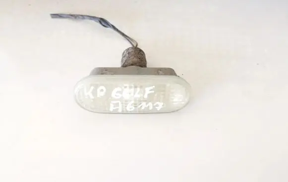 Volkswagen Golf IV Front fender indicator light 1j5949117