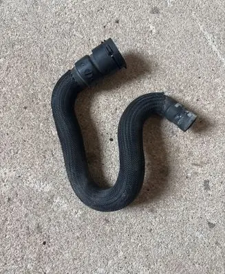 Volvo XC60 Engine coolant pipe/hose 30792225 S0000379