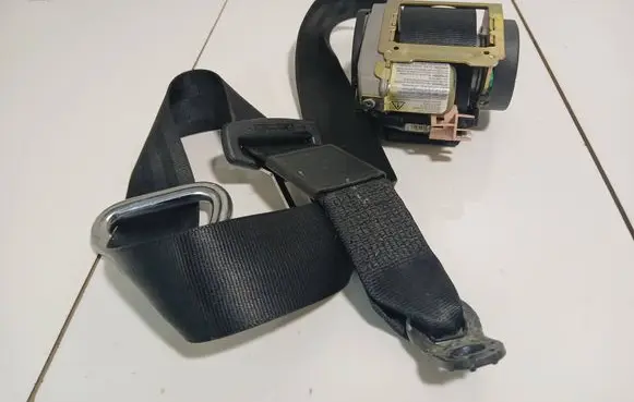 Audi TT Mk1 Front seatbelt 560547700D 8N6857705G 25032002