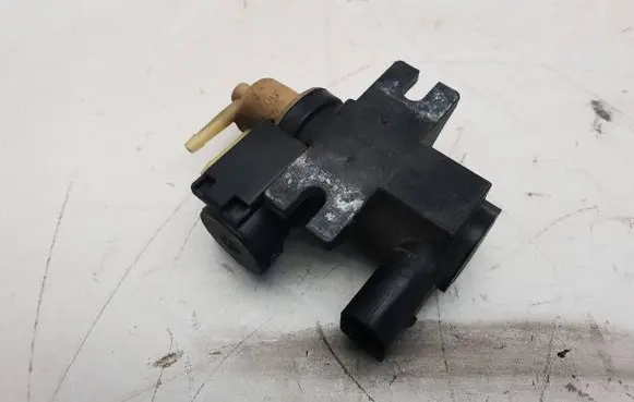 Volvo V60 Turbo solenoid valve 31293964 11T147