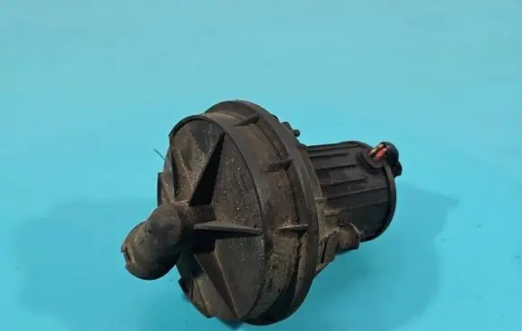 Audi A6 S6 C5 4B Secondary air pump 06A959253B IMPRK1363507