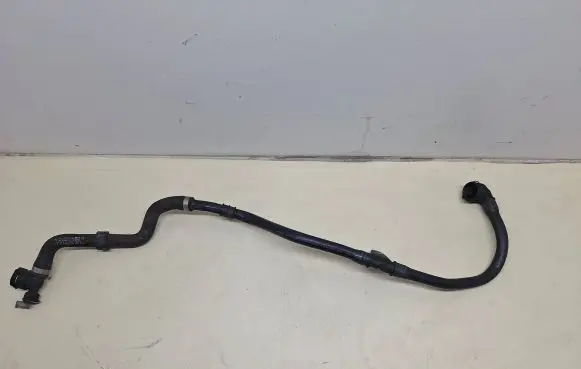 Mercedes-Benz C W205 Engine coolant pipe/hose A2055000800