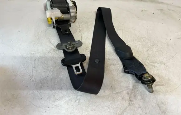 Honda CR-V Front seatbelt N1711