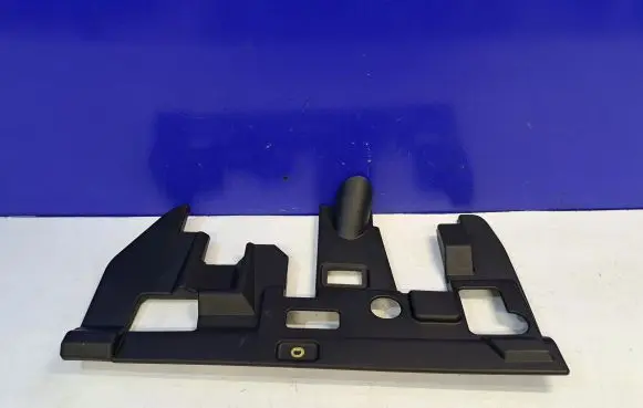 Dashboard lower bottom trim panel
