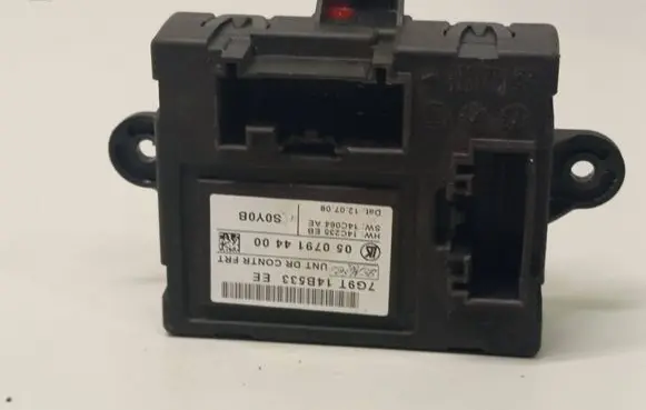 Volvo V70 Door control unit/module 7G9T14B533EE