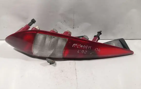 Ford Mondeo Mk III Rear/tail lights