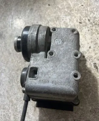 Ford Focus Cruise control vacuum pump 4S439C735AA