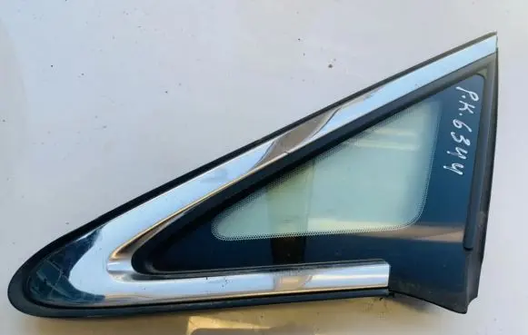 Mazda CX-7 Front triangle window/glass 