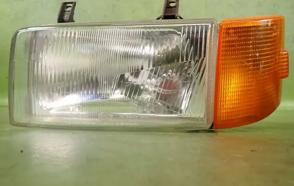 Volkswagen Transporter - Caravelle T4 Headlight/headlamp
