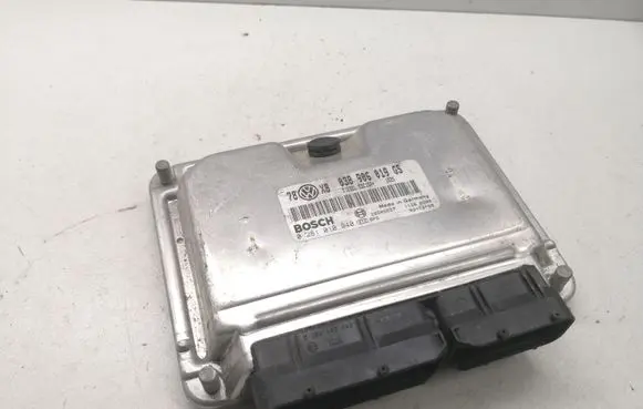 Volkswagen PASSAT B5.5 Engine control unit/module 038906019GS 0281010940