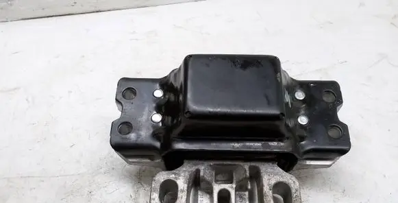 Volkswagen Caddy Engine mount bracket 173149A