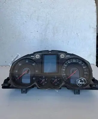 Volkswagen PASSAT B6 Speedometer (instrument cluster) 3C0920871 V0007000