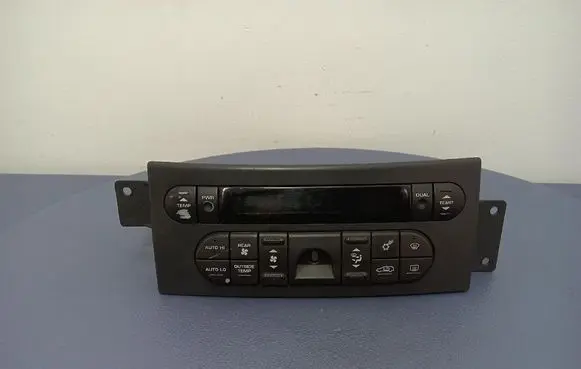 Chrysler Pacifica Climate control unit P05005064AI
