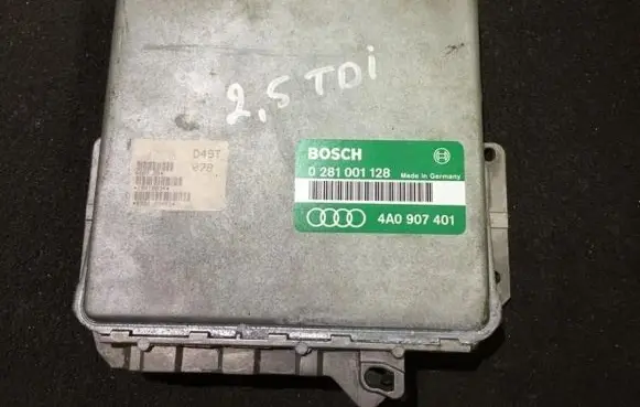 Audi A6 S6 C4 4A Engine control unit/module 0281001128 4a0907401