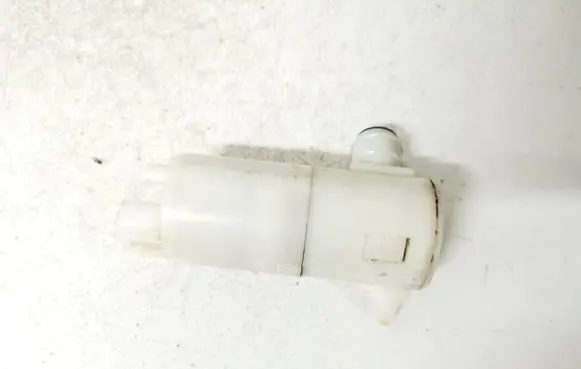Toyota Avensis T250 Windscreen/windshield washer pump