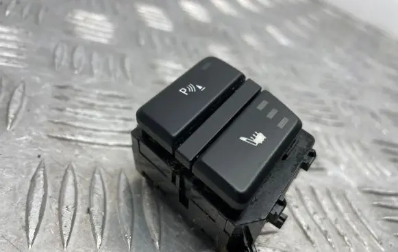 BMW 5 E60 E61 Seat heating switch 915907702 502299