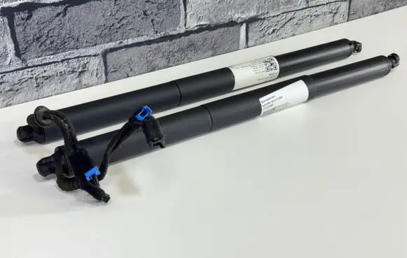 BMW X2 F39 Tailgate/trunk strut/damper 7423847