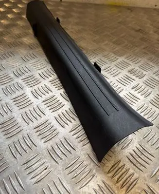 KIA EV6 Front sill trim cover 85870CV000