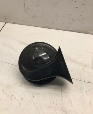 BMW 5 E60 E61 Horn signal 0092018 CH2139