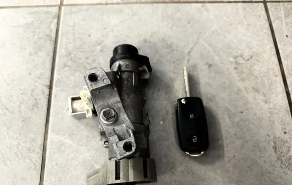 Volkswagen Amarok Ignition lock
