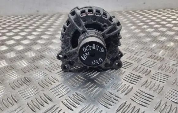Skoda Octavia Mk3 (5E) Generator/alternator 04C903023T