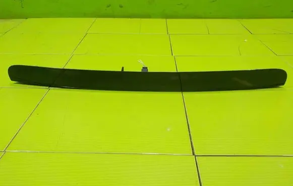 Peugeot 5008 Rear light center trim bar blend 9684414777 LP149