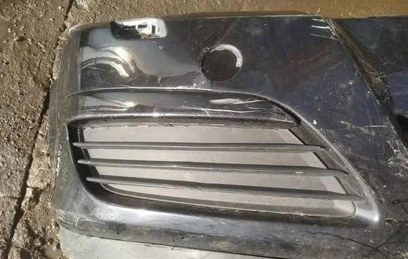 Opel Astra H Front bumper lower grill 