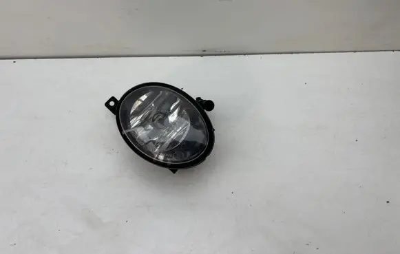 Volkswagen Golf VI Front fog light