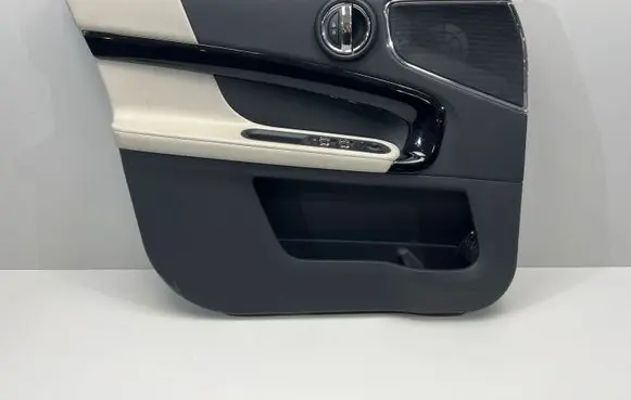 Mini Cooper Countryman F60 Front door trim bar 