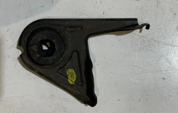 Ford Mustang VI Muffler mount bracket/holder FR335A261B
