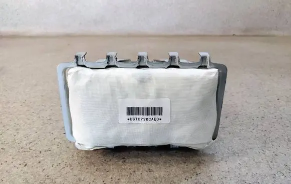Mitsubishi Outlander Passenger airbag 7030A31124A 7030A311 6224481