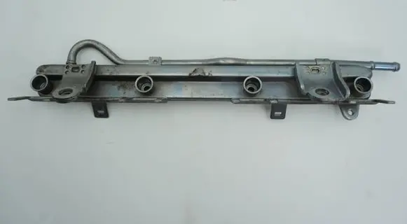 Suzuki Grand Vitara II Fuel main line pipe 1573064J00