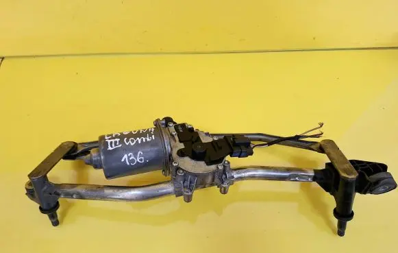 Renault Laguna III Front wiper linkage and motor 405.188