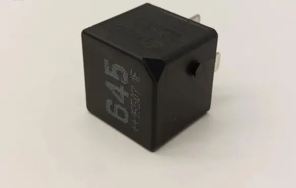 Volkswagen PASSAT B8 Other relay 4H0951253A