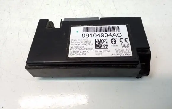 Chrysler Town u0026 Country V Bluetooth control unit module 68104904AC