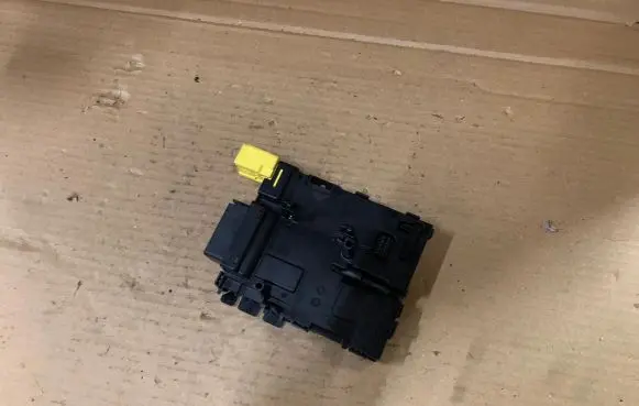 Volkswagen PASSAT B6 Steering angle sensor 3C0953549K 05113850 01101063270512