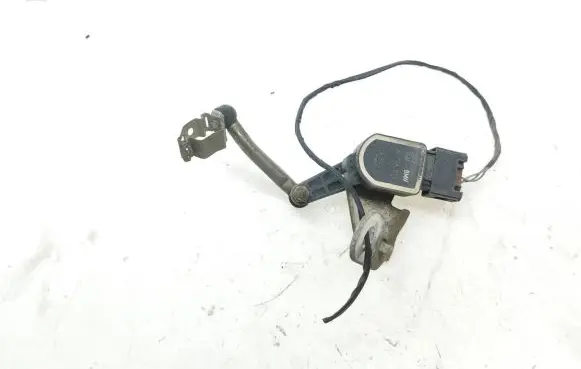 BMW 1 E81 E87 Headlight/headlamp level sensor 6778813
