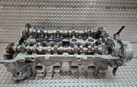 Citroen C4 Grand Picasso Engine head S26338129 V753471080
