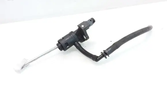 Audi A4 S4 B7 8E 8H Clutch master cylinder 8E1721401AJ